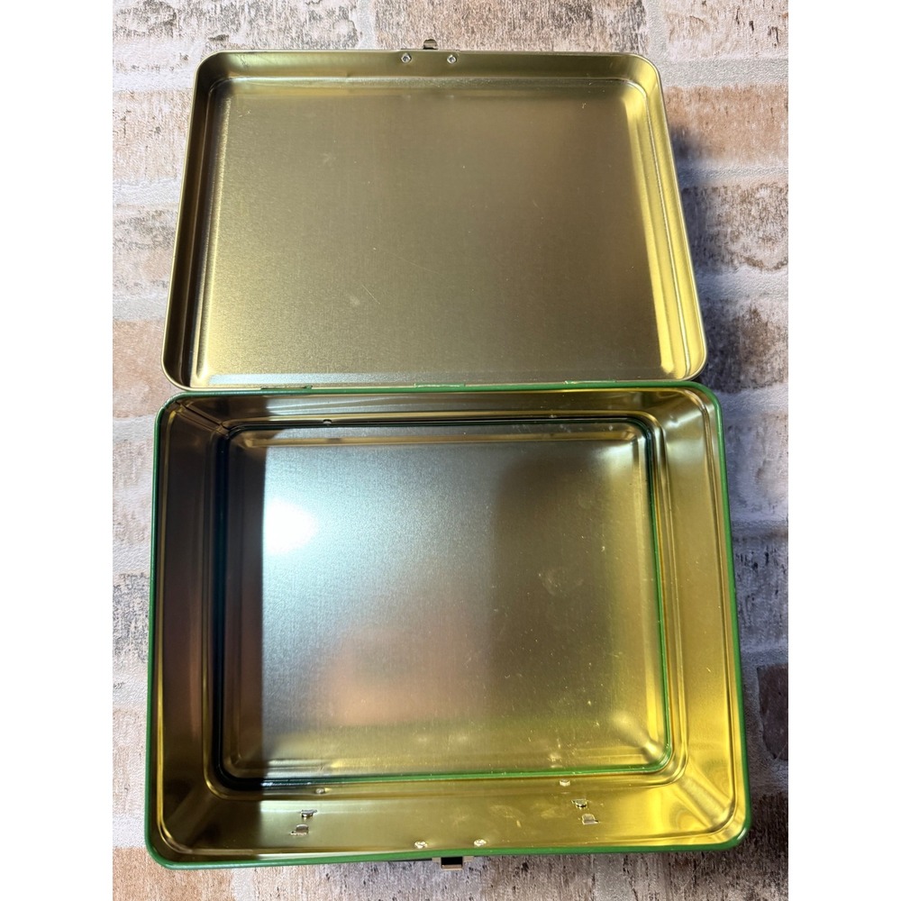John Deere Vintage Style Metal Lunch Box Green Tractor Farm Scene Collectible - Picture 3 of 5